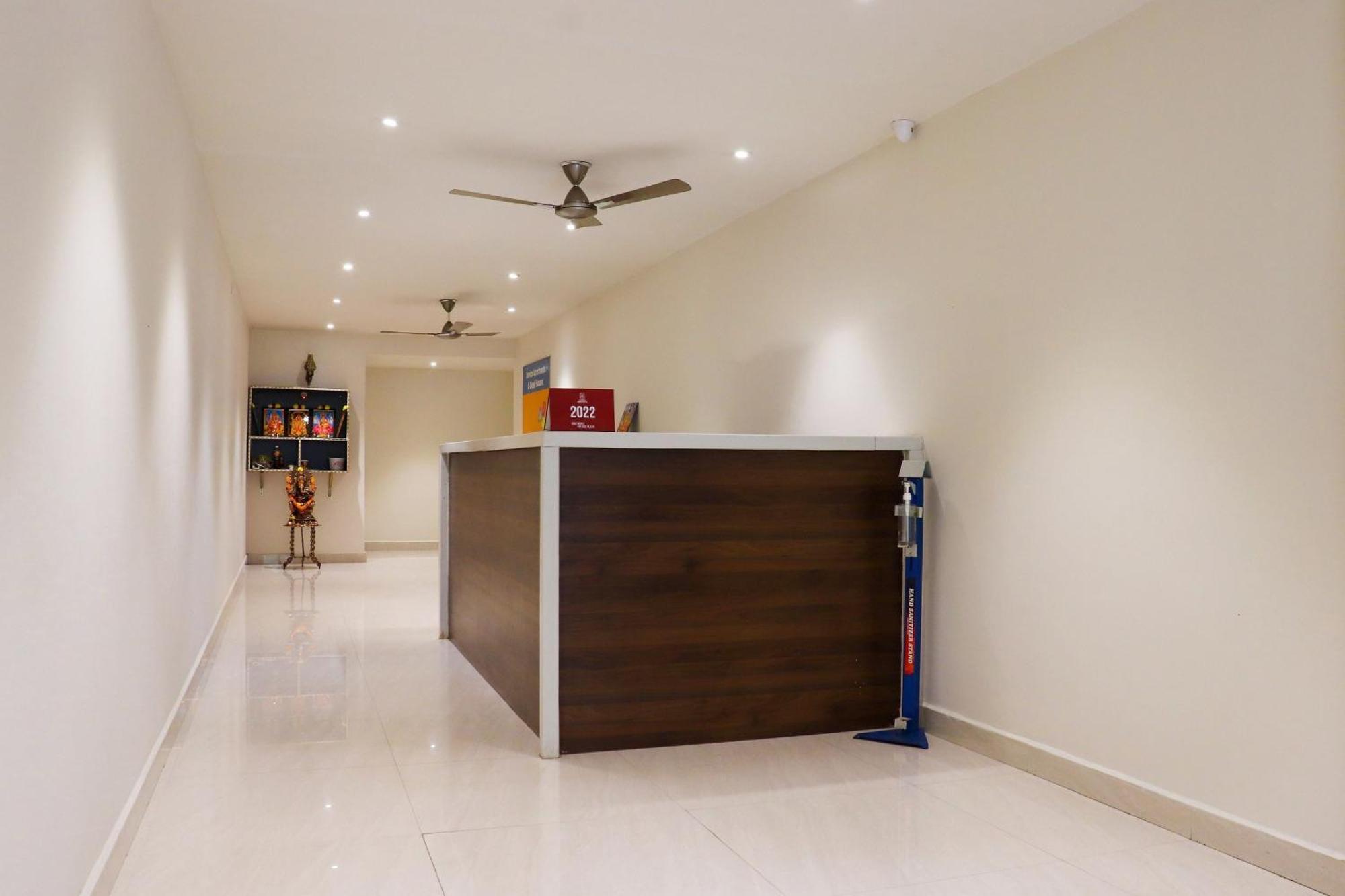 Collection O Kk Trends Hotel Vijayawāda Екстериор снимка
